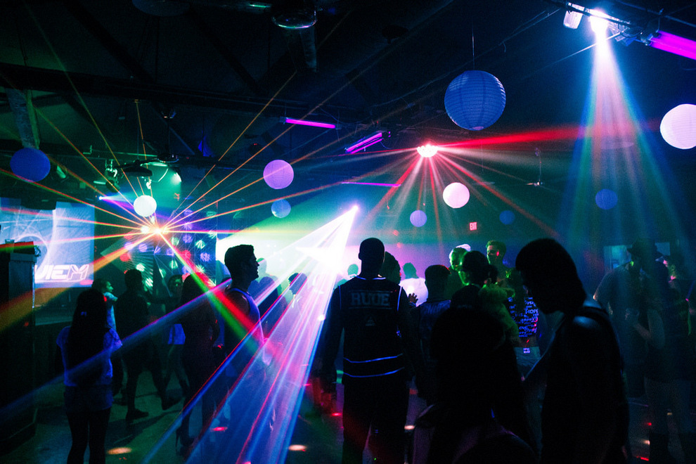 bar_dj_05